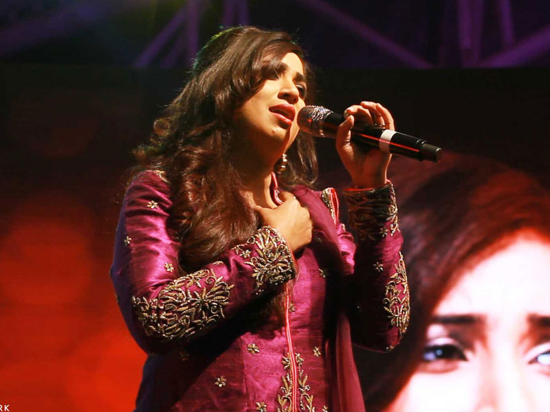 Shreya Ghosal performance at Dubai Global Village