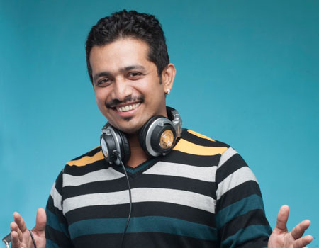 DJ savyo for corporate and wedding events