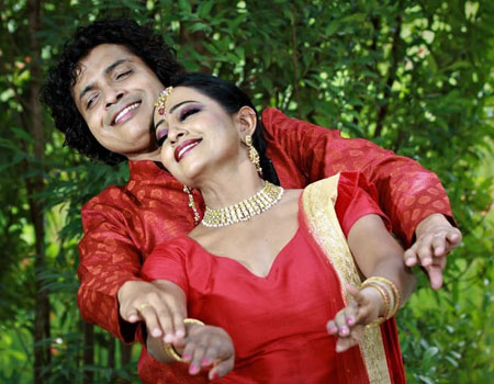 Hari & Chethana renowned Kathak performer. WE-Talent Artist Management Roster