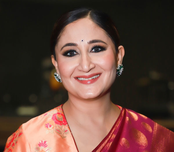 EMCEE Gitika Ganju Dhar for corporate events